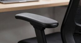 uncomfortable armrest posture